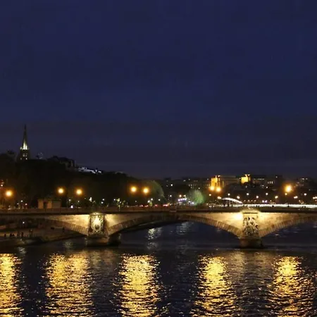 Апартаменты Chic Studio Champs-elysees *